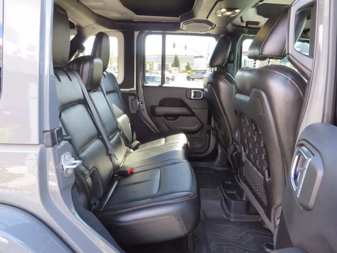 2022 Jeep Wrangler - 1C4JJXSJ2NW156223 - Image #58