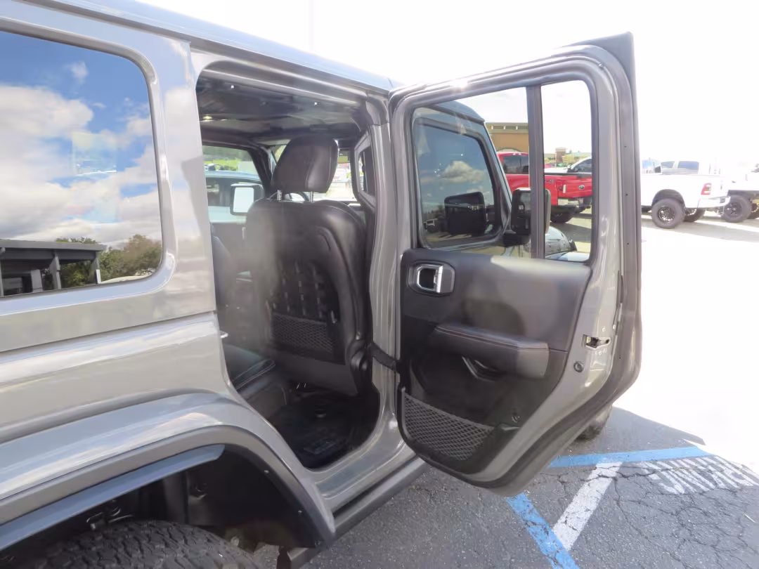 2022 Jeep Wrangler - 1C4JJXSJ2NW156223 - Image #57