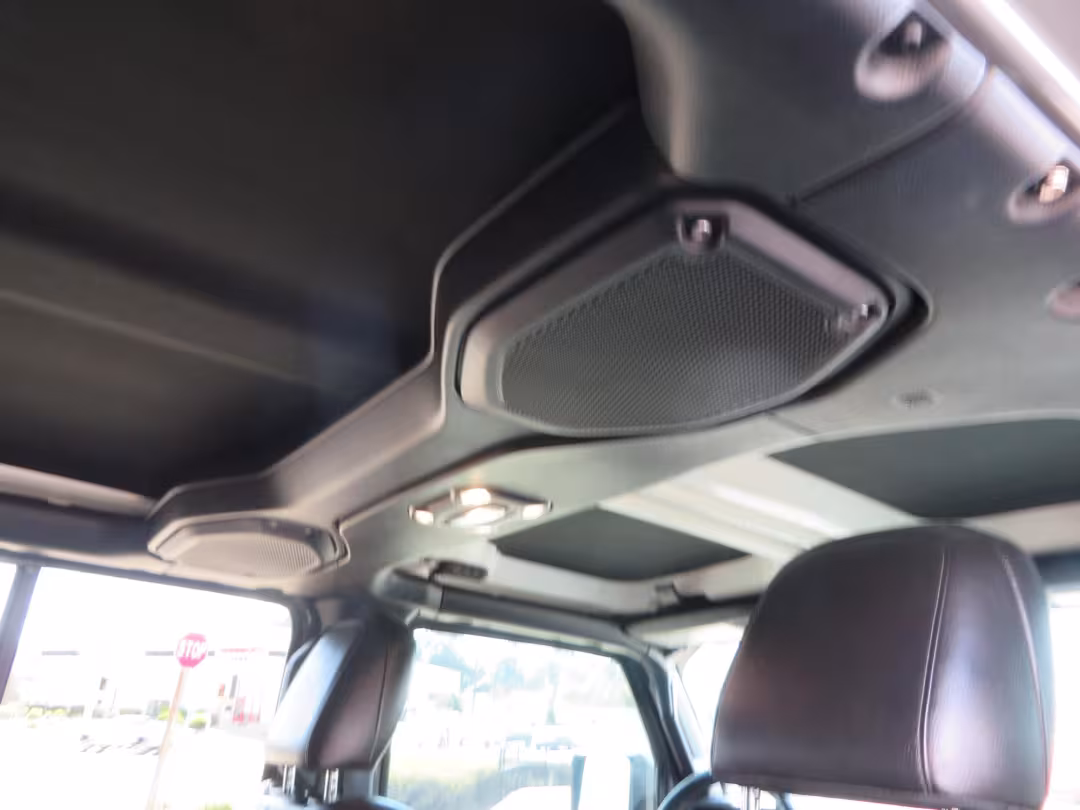 2022 Jeep Wrangler - 1C4JJXSJ2NW156223 - Image #62