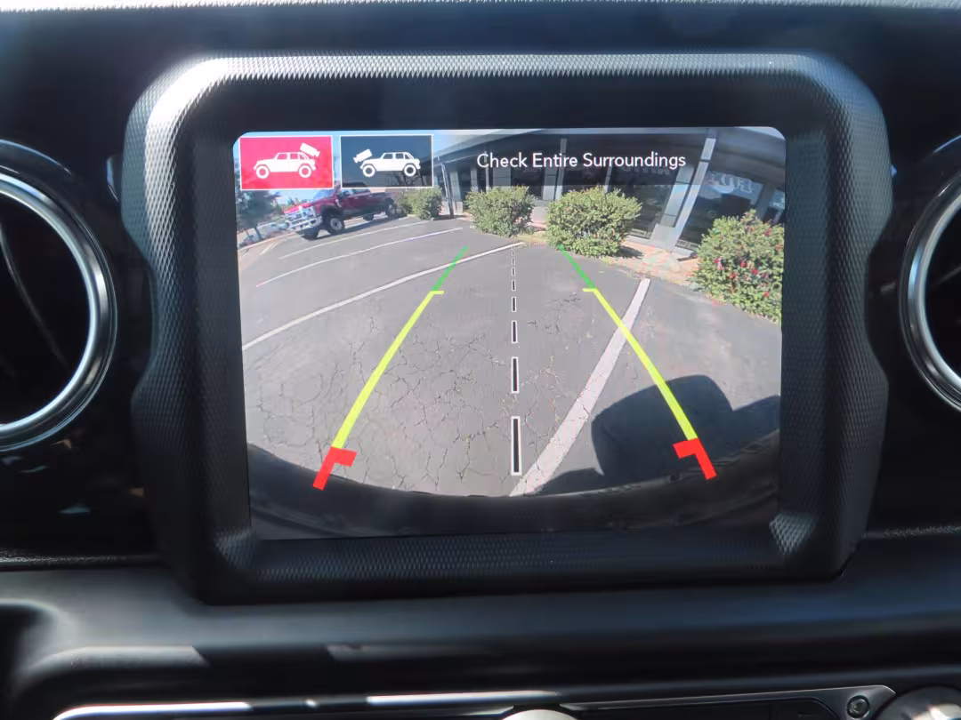 2022 Jeep Wrangler - 1C4JJXSJ2NW156223 - Image #30