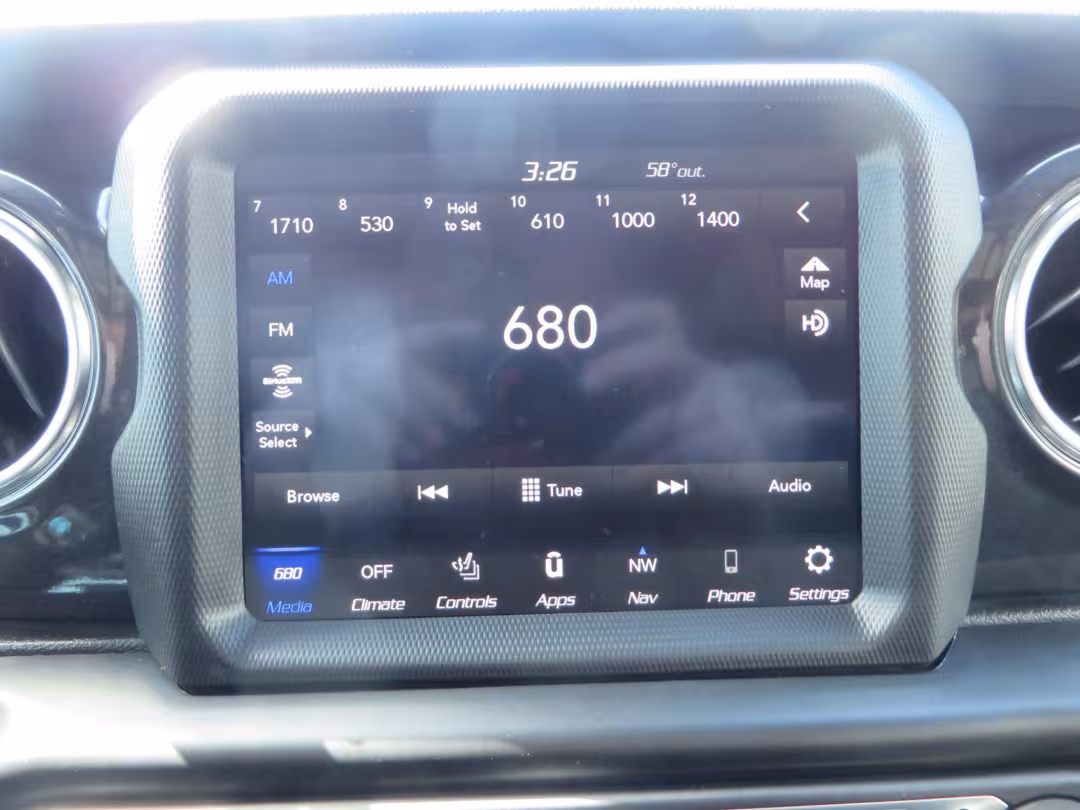 2022 Jeep Wrangler - 1C4JJXSJ2NW156223 - Image #28