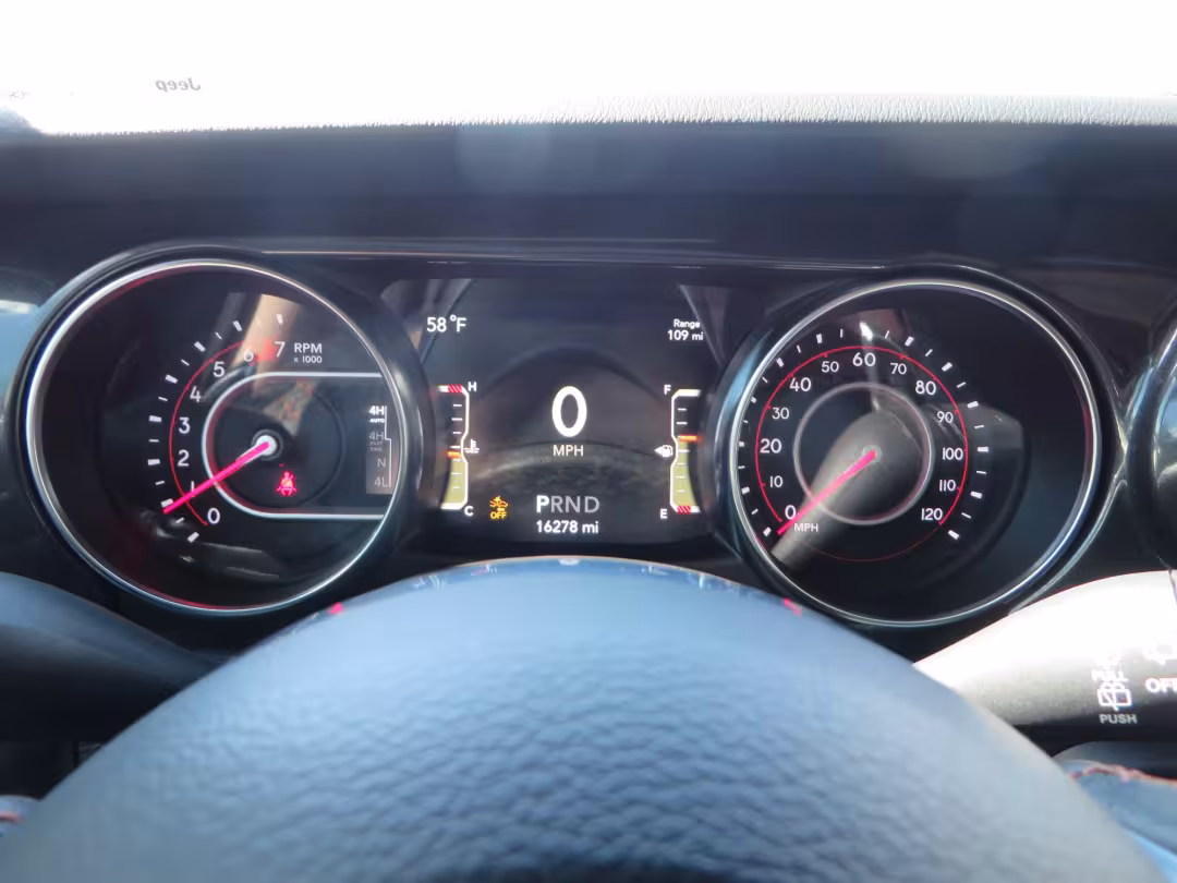 2022 Jeep Wrangler - 1C4JJXSJ2NW156223 - Image #37