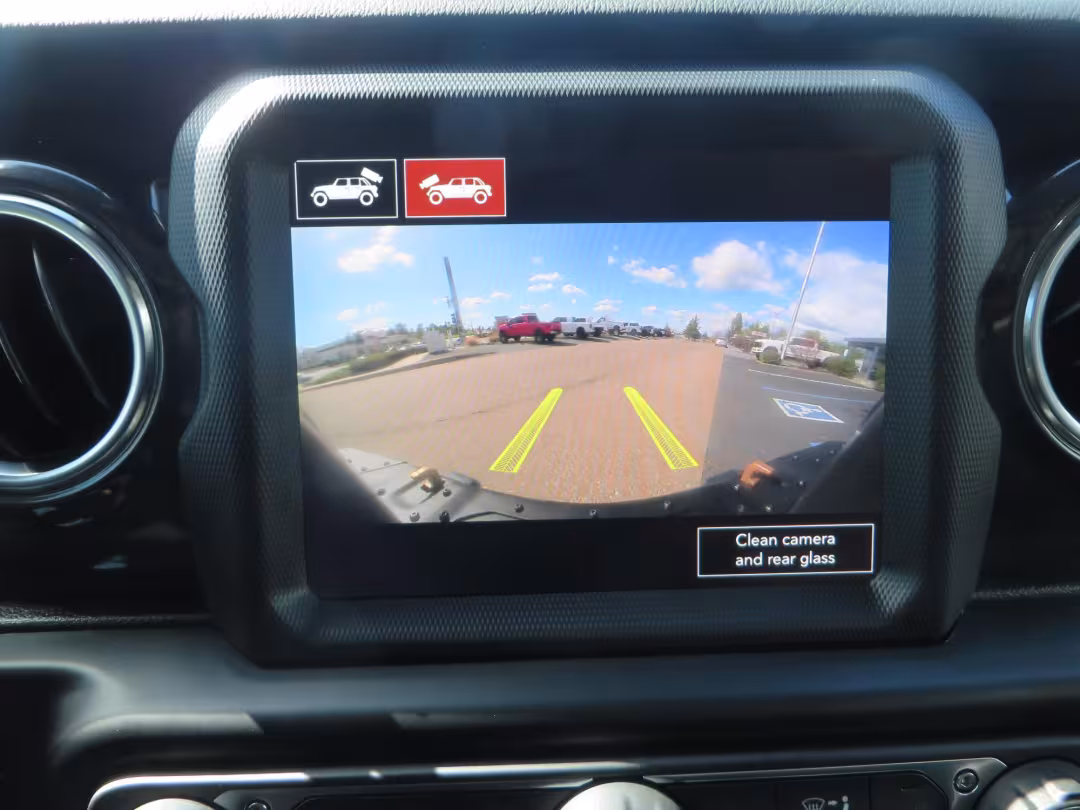 2022 Jeep Wrangler - 1C4JJXSJ2NW156223 - Image #32