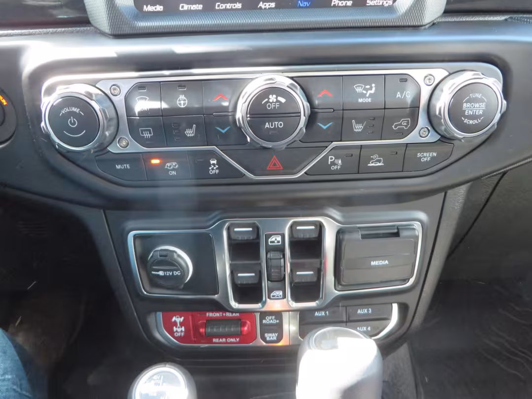 2022 Jeep Wrangler - 1C4JJXSJ2NW156223 - Image #31